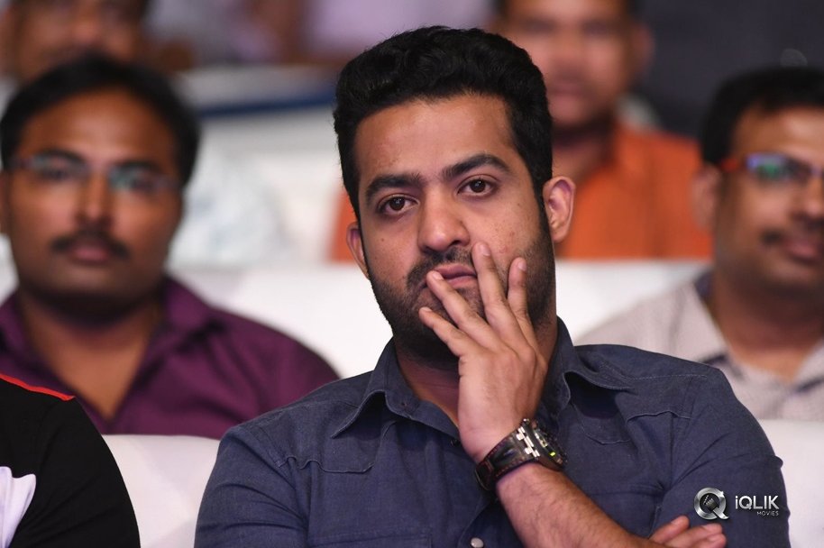 Naa-Nuvve-Pre-Release-Function-Photos